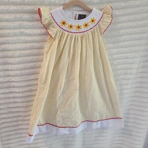Lil Cactus yellow gingham smocked daisy dress size 6